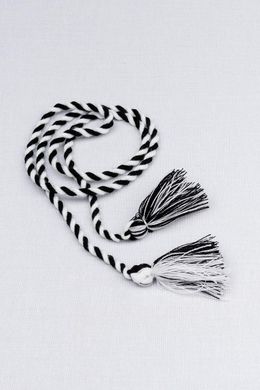 Шнурок с кисточками двухцветный (черно-белый)